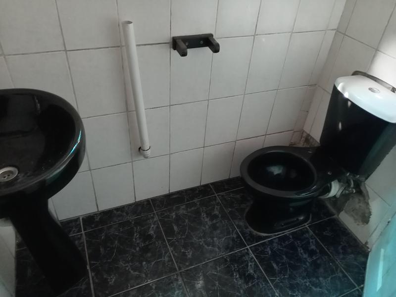 5 Bedroom Property for Sale in Portlands Western Cape